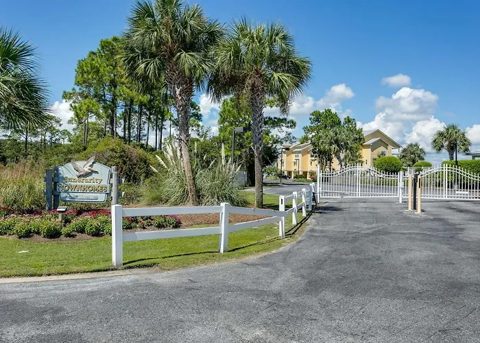 16038 Innerarity Pt Rd Holiday home *