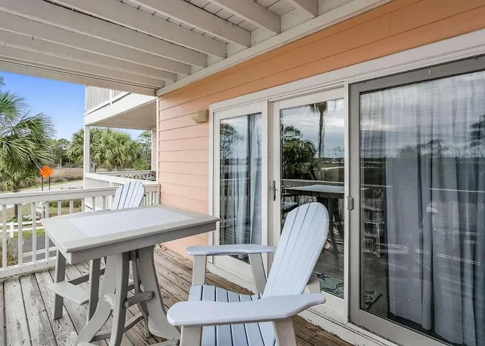 16038 Innerarity Pt Rd Pensacola