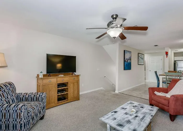 16038 Innerarity Pt Rd Pensacola